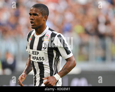 August 19, 2017 in Turin - Allianz Stadion Fußball-Spiel FC JUVENTUS VS. CAGLIARI 3-0 im Bild: Douglas Costa Foto: Cronos/Claudio Benedetto Stockfoto