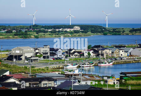 Sakata, Japan - 19. Mai 2017. Luftaufnahme von Sakata Stadt mit Fischereihafen in Tohoku, Japan. Sakata ist eine Stadt in der Präfektur Yamagata befindet sich in der T Stockfoto