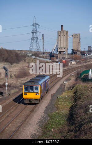 Northern Rail Class 142 Pacer zug South Bank (Teesside) mit dem 1530 Saltburn - Darlington Stockfoto