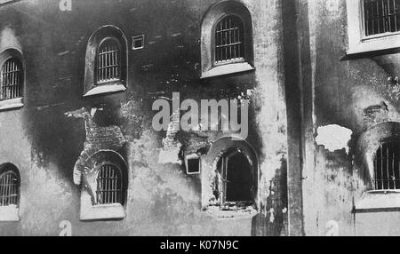 Polizeibaracken beschädigt, Petrograd, Russland Stockfoto