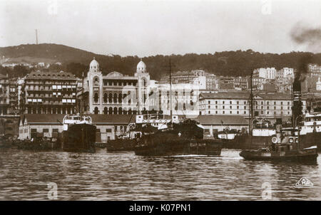 Blick auf den Hafen mit Präfektur, Algier, Algerien Stockfoto