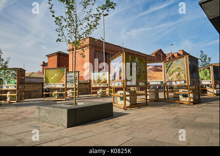 Street Art auf dem neu Fußgängerzone Station Street in Nottingham. Stockfoto