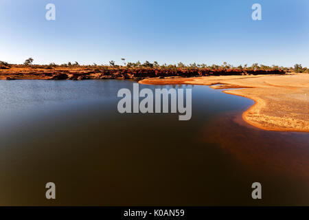 Rocky Pool einen Abschnitt der Gascoyne River, die nie trocken wird, Gascoyne, Western Australia Stockfoto