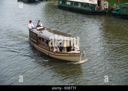 River Cruise Boot Liberty Belle Rückkehr aus den Fluss hinunter Reise Ely Stockfoto