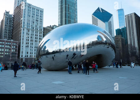 Cloudgate Skulptur/Bean (Anish Kapoor), Millennium Park, Chicago, Illinois, USA Stockfoto