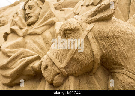 Sandkrippe, Jesolo Lido, Provinz Venedig, Italien - die heilige Familie und der Exodus der bibel; Details. Stockfoto