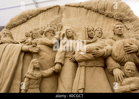 Sandkrippe, Jesolo Lido, Provinz Venedig, Italien - die heilige Familie und der Exodus der bibel; Details. Stockfoto