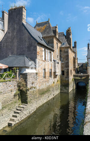 Die bewohnten Rohan-Brücke am Fluss Elorn. LANDERNEAU, Finistère, Bretagne, Frankreich. Stockfoto