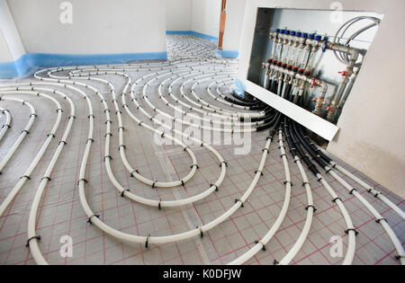 Fußbodenheizung im Neubau Wohnhaus Stockfoto