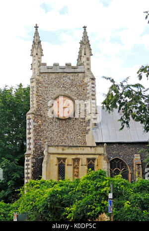 Ein Blick auf die redundante Pfarrkirche St. Michael - an - Rüge der Redwell Straße, Norwich, Norfolk, England, Vereinigtes Königreich. Stockfoto