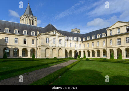 Caen (Frankreich): Abtei von Sainte-Trinite (die heilige Dreifaltigkeit), auch bekannt als Abbaye Aux Dames, die Heimat der Regionale Rat der unteren Normand Stockfoto