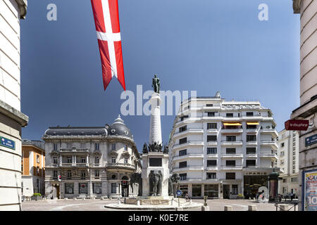 Gebäude in der Innenstadt von Chambery, um die Elefanten Brunnen. Stockfoto