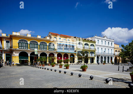 Hauptstadt Havanna in Kuba, Kuba touristische Sehenswürdigkeit bunten Alten Platz in der Altstadt Stockfoto