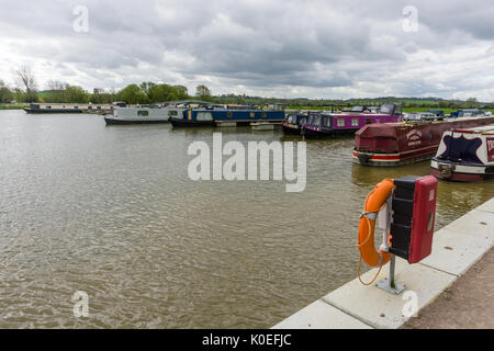 Weiß Mühlen Marina am Fluss Nene im Earls Barton, Northamptonshire, Großbritannien Stockfoto