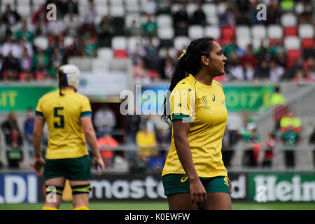 Belfast, Nordirland. 22. August 2017. Mahalia Murphy (r) von Australien während ihrer Platz 5 Halbfinale gegen Irland bei den Frauen Rugby World Cup in Kingspan Stadium, Belfast. FT: Irland 24 - 36 Australien. Credit: Elsie Kibue/Alamy leben Nachrichten Stockfoto