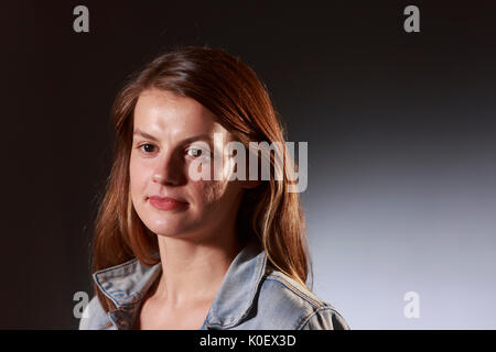 Edinburgh, Schottland 22. August. Tag 11 Edinburgh International Book Festival. Im Bild: Julie Buntin, ist aus dem Norden von Michigan. Ihre Arbeit ist im Atlantik, Cosmopolitan erschien. Pako Mera/Alamy Leben Nachrichten. Stockfoto