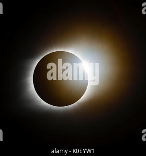 21. August 2017: Lyon County, KY - eine totale Sonnenfinsternis zu beobachten ist, die sich aus Gesamtheit an der Mittellinie der Schatten in Lyon County, KY entfernt Stockfoto