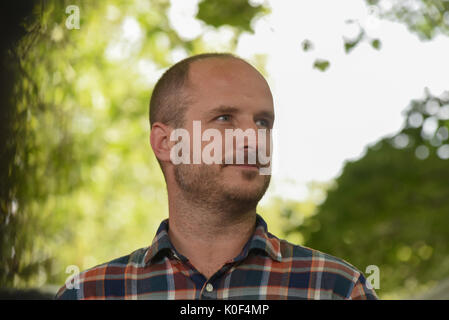 Edinburgh, Großbritannien. 23 Aug, 2017. Das Edinburgh International Book Festival Mittwoch, 23.August. Paul Stanbridge bringt seinen ersten Roman verboten Leitung an das Festival dieses Jahr. Credit: Stuart Cobley/Alamy leben Nachrichten Stockfoto