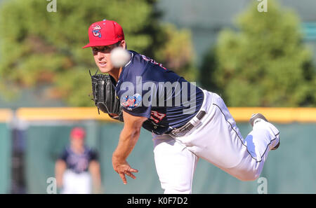 22.08.2017, Jacksonville, FL, USA: Jacksonville Jumbo Shrimps Krug mattes Tomshaw (18) im ersten Spiel eines MiLB baseball Doppelspiel gegen die Birmingham Barons in Jacksonville, FL. Jacksonville besiegt Birmingham 4 zu 3. Gary McCullough/CSM Stockfoto