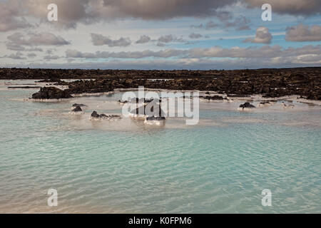 Geothermieanlage Abfluss Wasser oder so genannte "Blaue Lagune Stockfoto