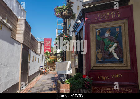 Loch in der Wand, das älteste Pub in Torquay. Stockfoto