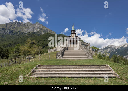 Das Denkmal Kirche des Heiligen Geistes in Javorca, Slowenien, der Gefallenen österreichisch-ungarischen Soldaten gewidmet, 1. Weltkrieg Memorial Stockfoto