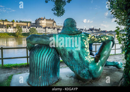 Frankreich, Center-Val de Loire, Ille d'Or, Amboise, Bronze Skulptur von Leonardo da Vinci im Stil eines antiken Gottes durch den italienischen Bildhauer Amleto C Stockfoto