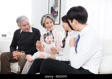 Harmonische Großfamilie Stockfoto