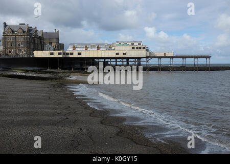 Szenen von Aberystwyth an der Westküste von Wales. Royal Pier. Stockfoto