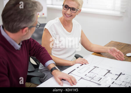 Sehr wichtiges Projekt ist eine ernste Ziel Stockfoto