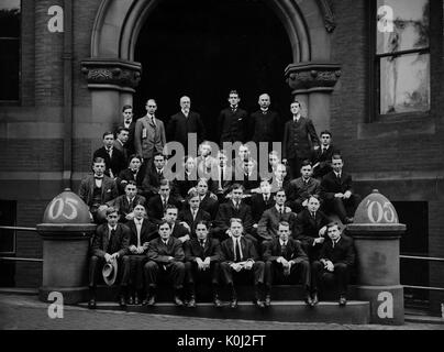 Gruppenfoto von der Johns Hopkins University Klasse von 1905, 1905. Stockfoto