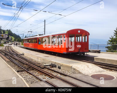 Rigi Bahnen, den höchsten Standard Gauge Railway in Europa: Standard Gauge Zahnradbahnen, die Vitznau - Rigi Bahn (VRB). Stockfoto