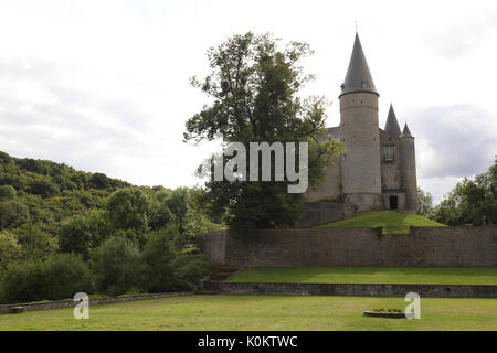 In Celles, in der Nähe von Dinant, die mittelalterliche Burg von Veves entfernt. Dinant, Belgien. Stockfoto