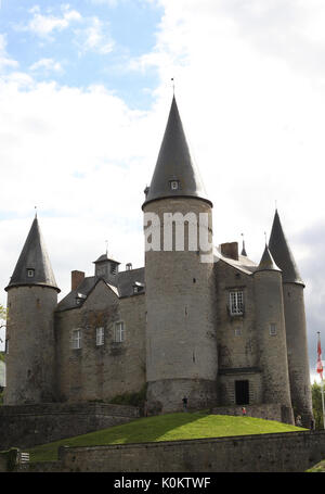 In Celles, in der Nähe von Dinant, die mittelalterliche Burg von Veves entfernt. Dinant, Belgien. Stockfoto