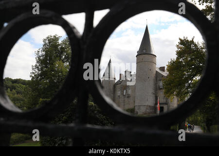 In Celles, in der Nähe von Dinant, die mittelalterliche Burg von Veves entfernt. Dinant, Belgien. Stockfoto