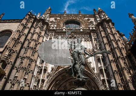 Spanien: Die Tür der Fürst der Kathedrale der Heiligen Maria des sehen, die Kathedrale von Sevilla, der ehemaligen Moschee als katholische Kirche im Jahre 1507 geweihten Stockfoto