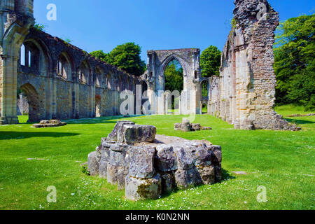 Ein Sommer Blick auf netley Abtei, Hampshire, Großbritannien Stockfoto