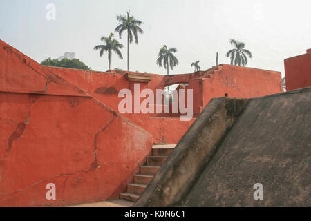 Die astronomischen Park Jantar Mantar ist in der modernen Stadt von Neu Delhi Stockfoto