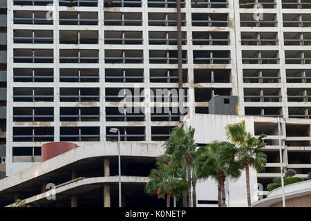 Libanon, Beirut, Krieg Ruinen, zerstörte Hotel Holiday Inn in der Nähe der Corniche Stockfoto