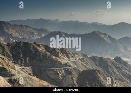 Tiaf Berge in Saudi-Arabien mit erstaunlichen Schatten Stockfoto