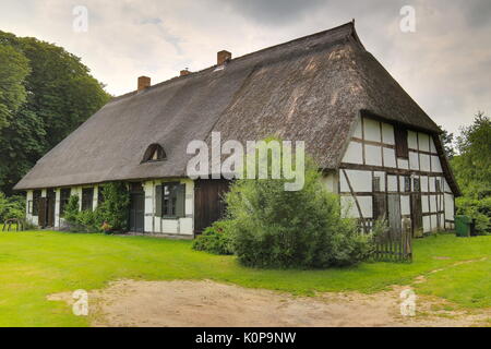 Haus als Denkmal in Dersekow, Mecklenburg-Vorpommern, Deutschland. Stockfoto