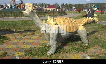 Park künstlichen Dinosaurier, Video mit hoher Auflösung, 4K Stockfoto