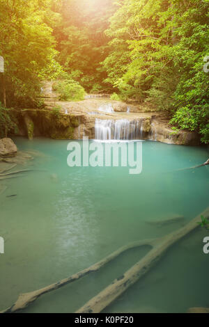 Erawan Wasserfall in der Provinz Kanchanaburi, Thailand Stockfoto