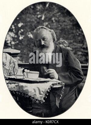 Johannes Brahms an der Johann Strauss' in Bad Ischl. Deutschen Komponisten (1833-1897). Stockfoto