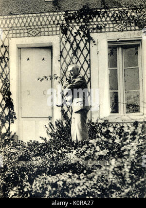 RAVEL, Maurice mit seiner Katzen französischen Komponisten (1875-1937) Stockfoto