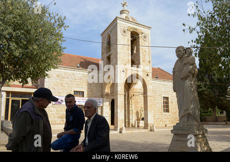 Libanon Deir el Ahmad, ein maronitischer Christ Dorf in der Beqaa Valley/LIBANON Deir el Ahmad, ein christlich maronitisches Dorf in der Bekaa-ebene Ebene Stockfoto