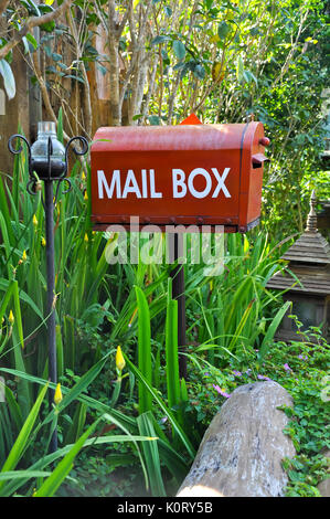 Eine ländliche Briefkasten oder RMB ist eine künstliche Adresse, die von der Australischen Post erstellt wird Mail zu einem ländlichen oder abgelegenen Ort zu liefern. Stockfoto