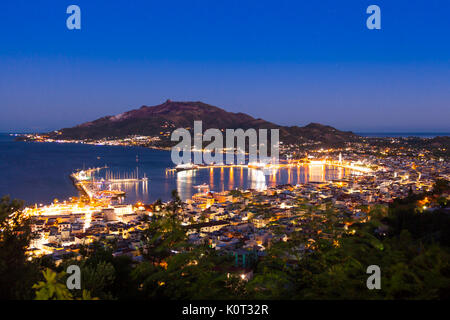 Antenne Nacht Blick von Zakynthos Stadt in Zakynthos Insel, Griechenland Stockfoto