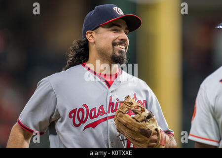 Houston, Texas, USA. 23 Aug, 2017. Washington Staatsangehörige dritter Basisspieler Anthony Rendon (6) Lächeln während eines Major League Baseball Spiel zwischen den Houston Astros und der Washington Nationals im Minute Maid Park in Houston, TX. Credit: Cal Sport Media/Alamy leben Nachrichten Stockfoto