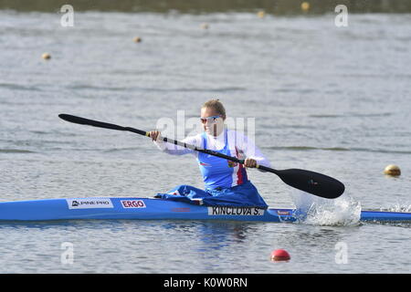 Racice, Tschechische Republik. 24 Aug, 2017. Tschechische Sofie Kinclova in Aktion während der 2017 ICF Canoe Sprint Wm in Racice, Tschechische Republik, 24. August 2017. Foto: CTK/Alamy leben Nachrichten Stockfoto